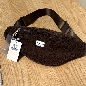 Wilo Brown Fleece Belt Bag NWT!